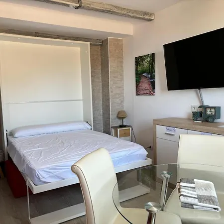 Acogedor Estudio Familiare 2-4 Per Zona Baja Appartement
